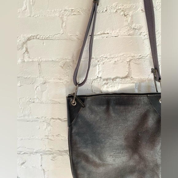 MCS leather messenger bag - Picture 2 of 9